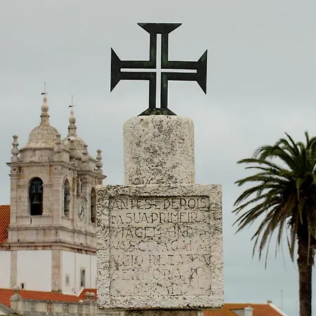 Charming 3br In The Heart Of Town By Feel * 纳扎雷