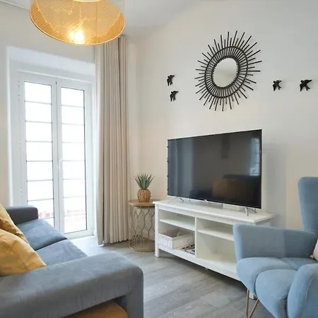 Charming 3br In The Heart Of Town By Feel * Nazare