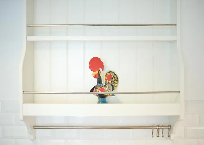 Charming 3br In The Heart Of Town By Feel Apartman